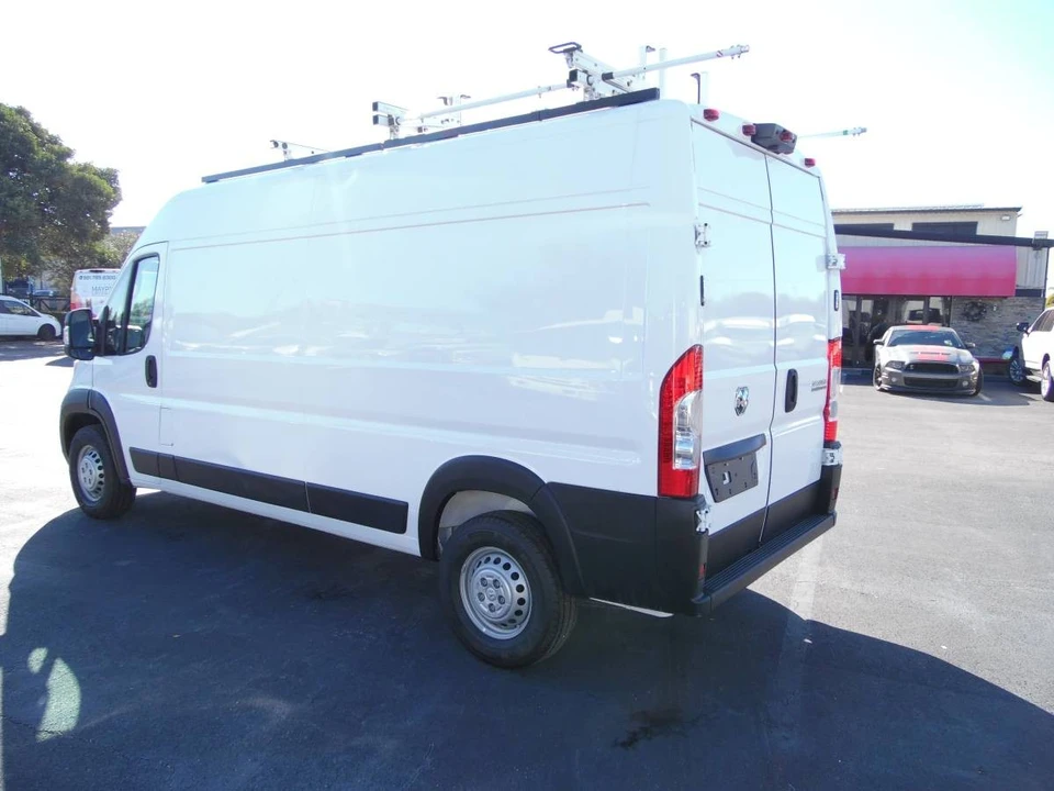 2025 Ram ProMaster - Image 5 of 21