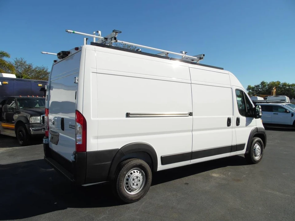 2025 Ram ProMaster - Image 4 of 21