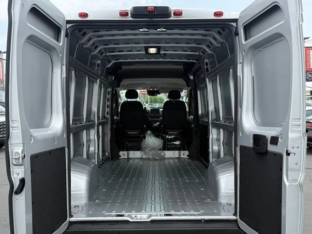 2025 Ram ProMaster - Image 11 of 12