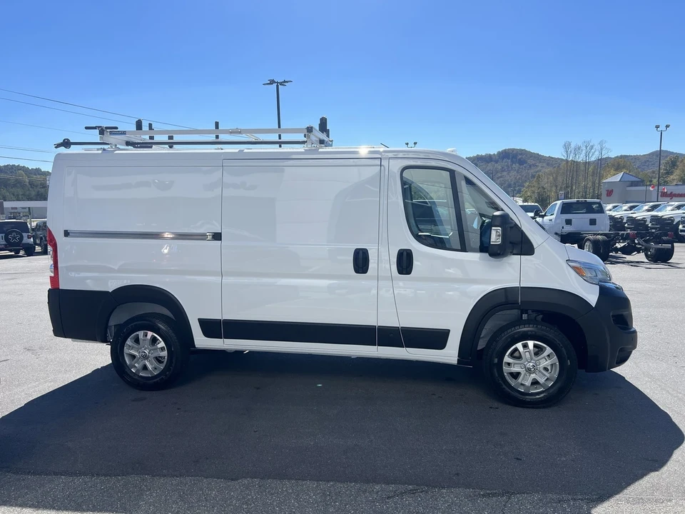 2025 Ram ProMaster - Image 4 of 12
