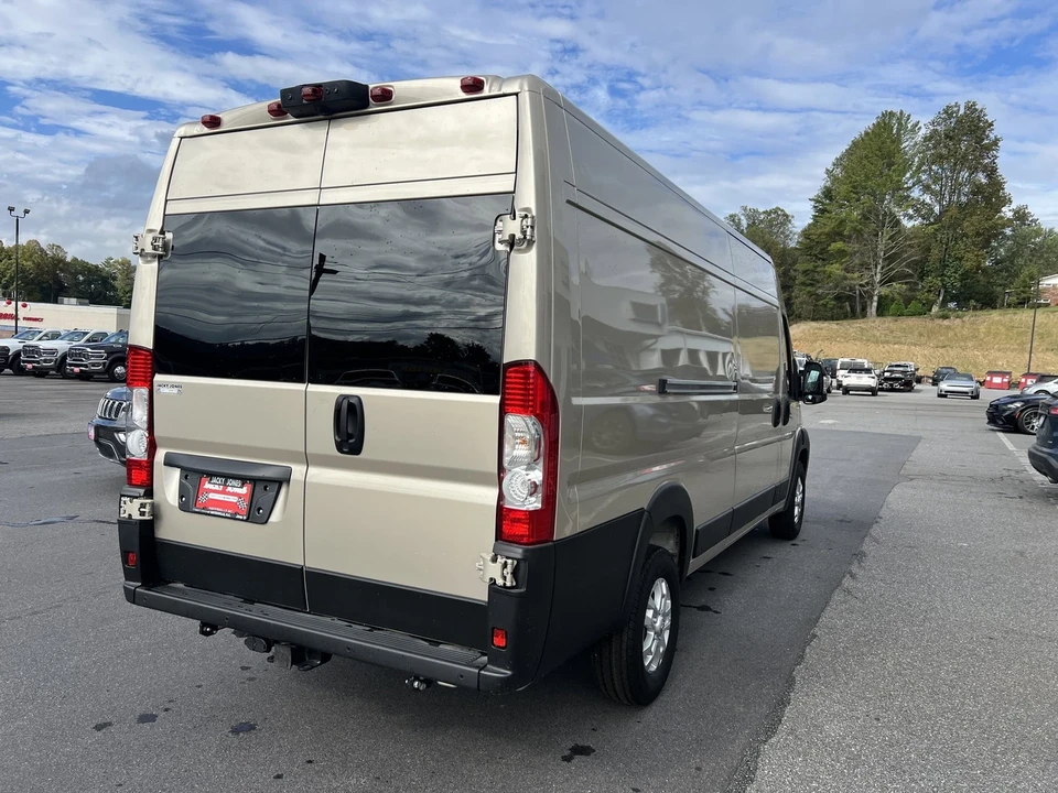 2025 Ram ProMaster - Image 3 of 12