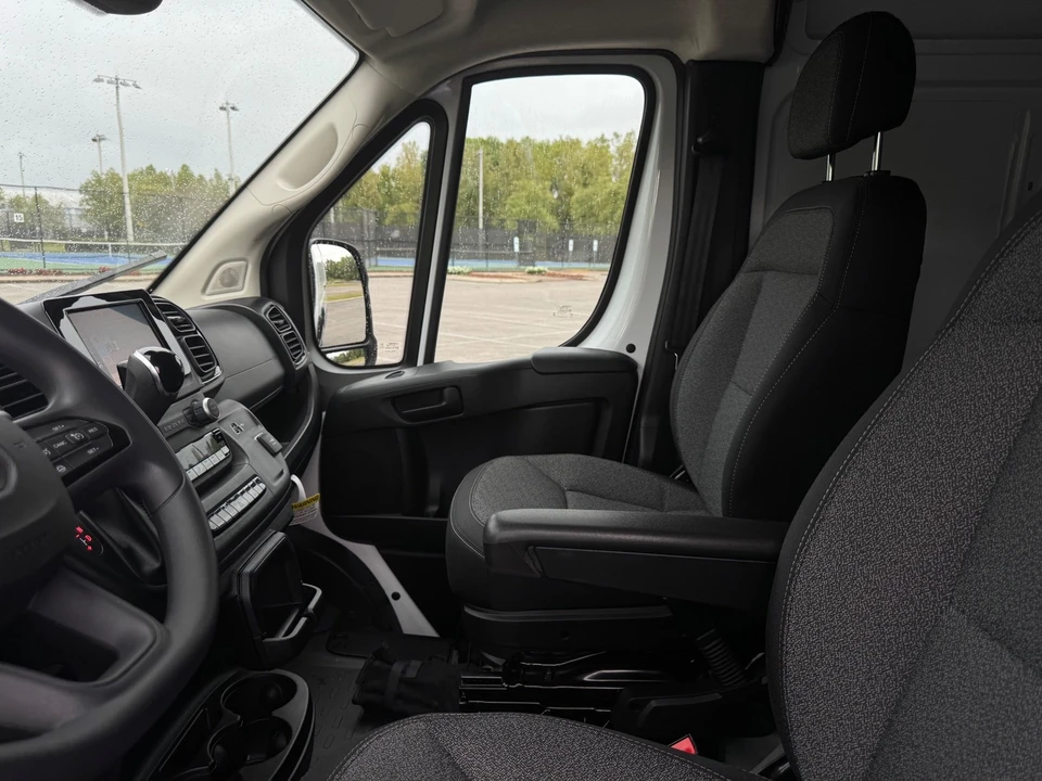 2025 Ram ProMaster - Image 15 of 21