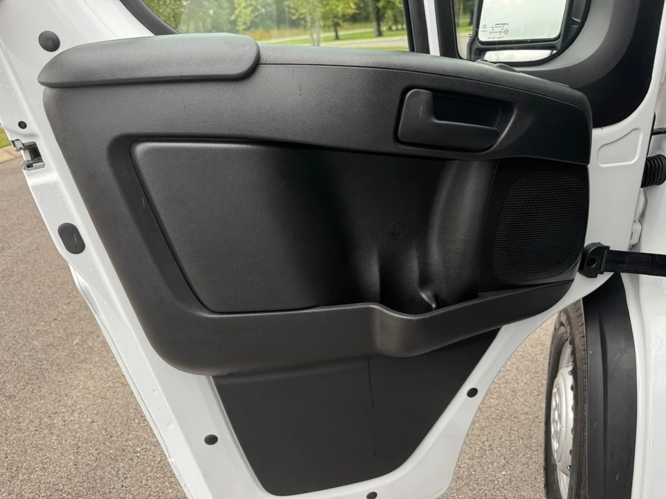2025 Ram ProMaster - Image 13 of 21