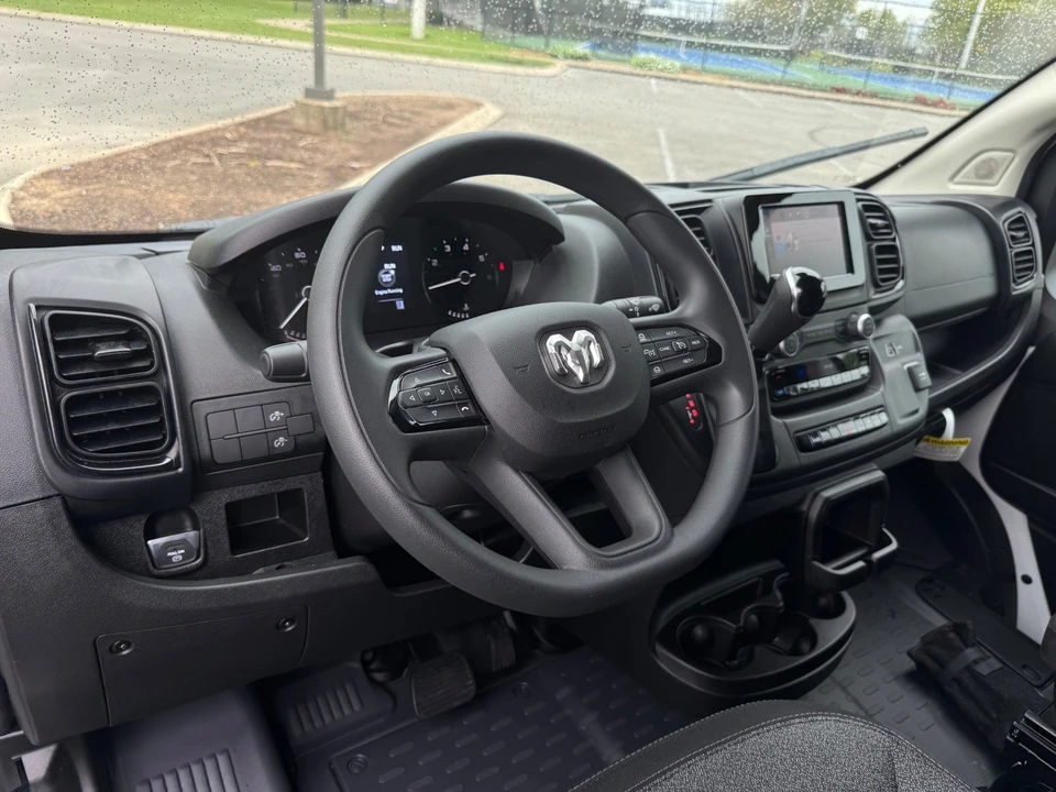 2025 Ram ProMaster - Image 14 of 21