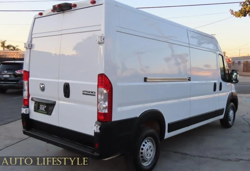 2025 Ram ProMaster - Image 7 of 21