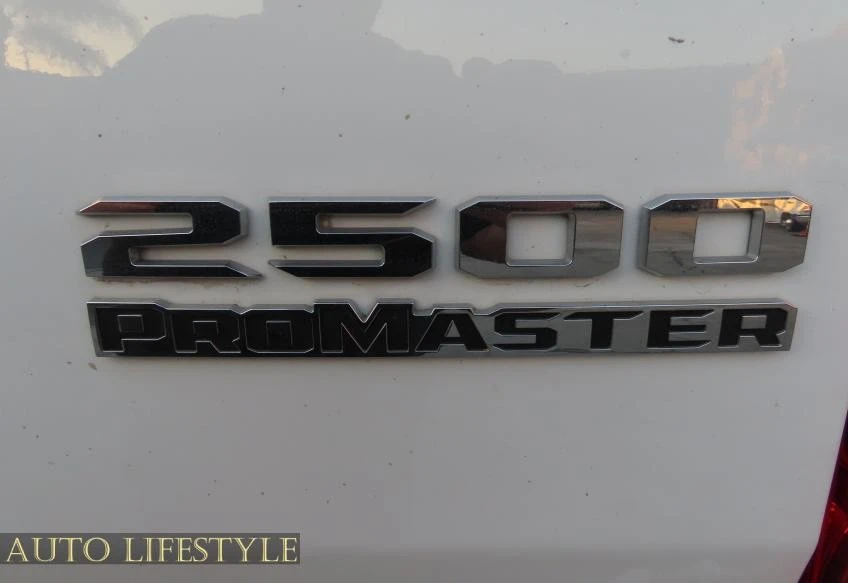 2025 Ram ProMaster - Image 15 of 21