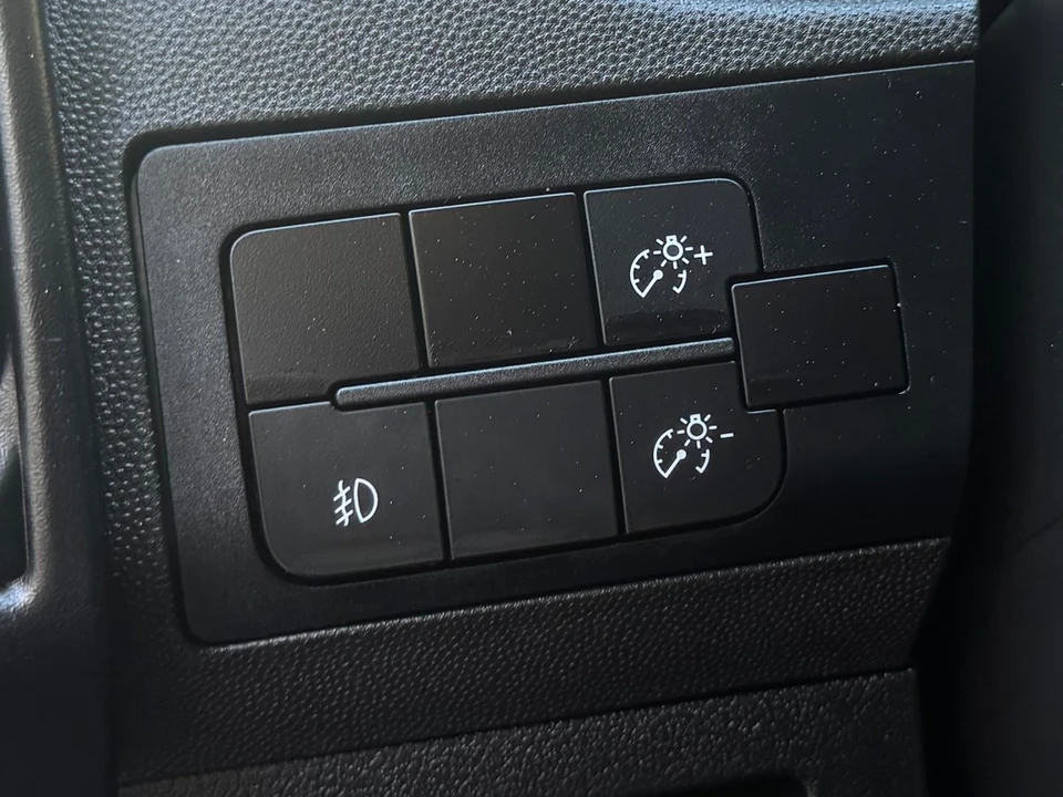 2025 Ram ProMaster - Image 15 of 21