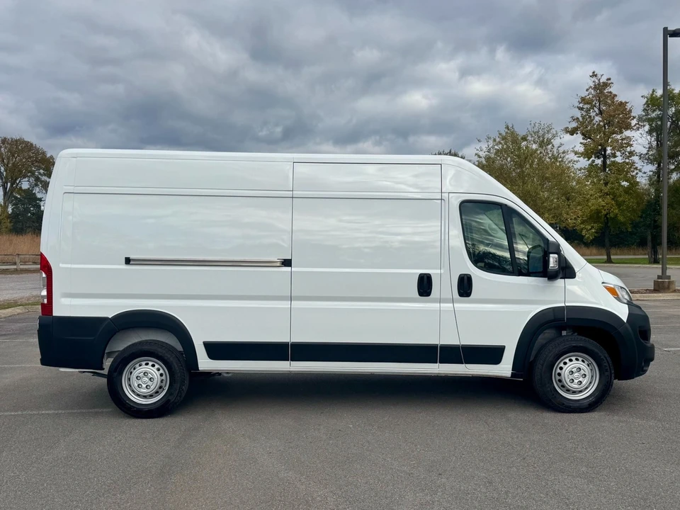 2025 Ram ProMaster - Image 8 of 12