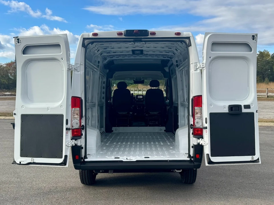 2025 Ram ProMaster - Image 7 of 21