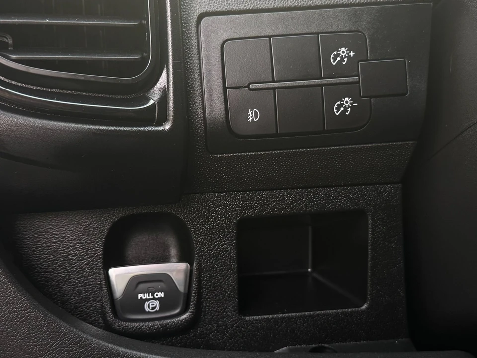 2025 Ram ProMaster - Image 14 of 21