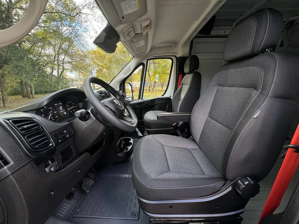 2025 Ram ProMaster - Image 11 of 12