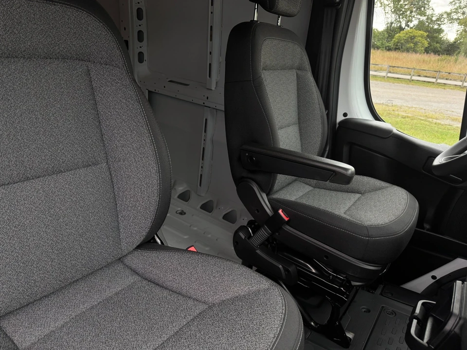 2025 Ram ProMaster - Image 20 of 21
