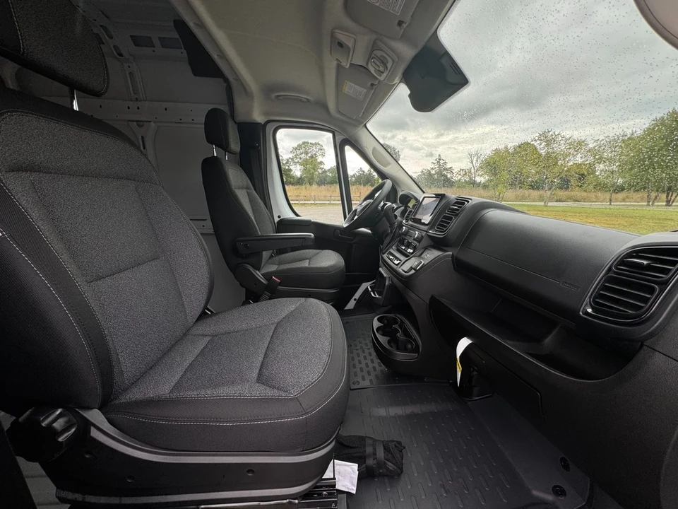 2025 Ram ProMaster - Image 17 of 21