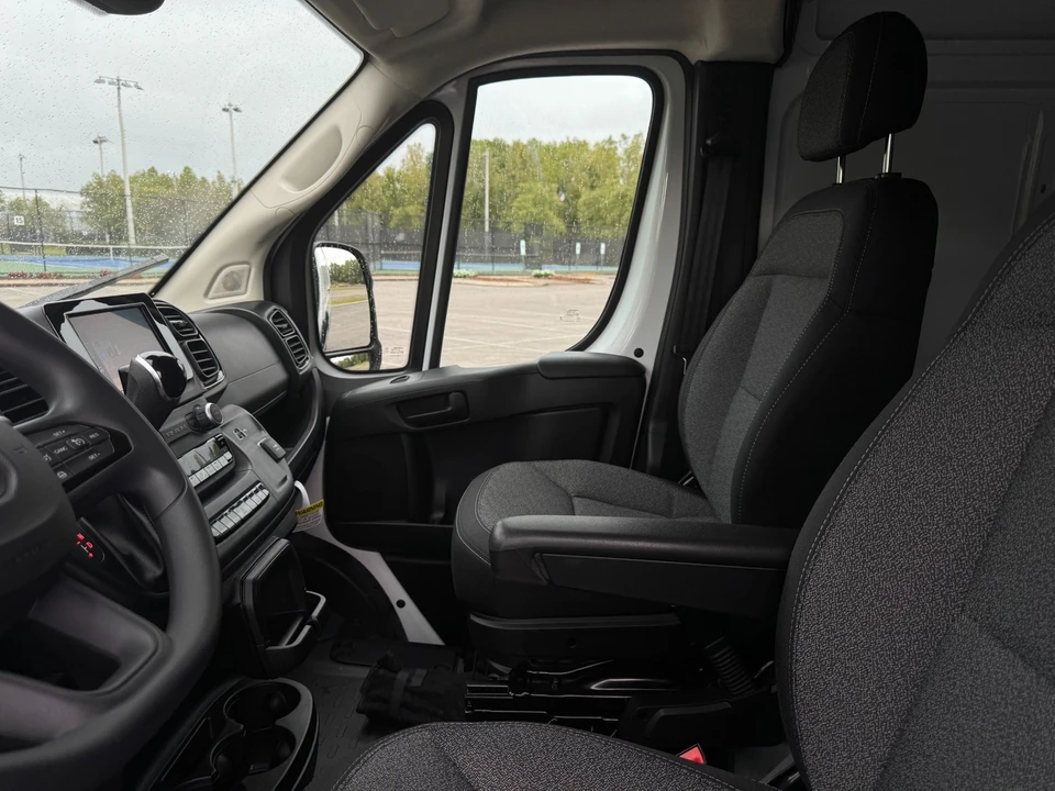 2025 Ram ProMaster - Image 14 of 21