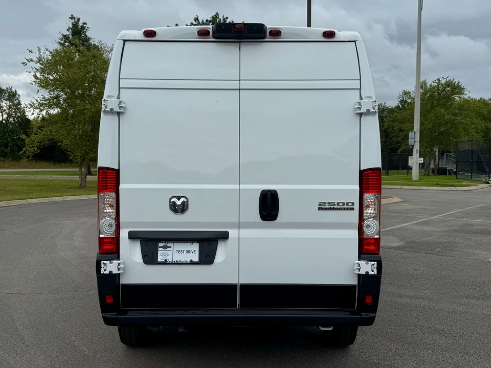 2025 Ram ProMaster - Image 5 of 21