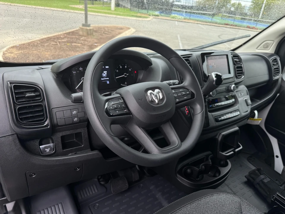 2025 Ram ProMaster - Image 15 of 21
