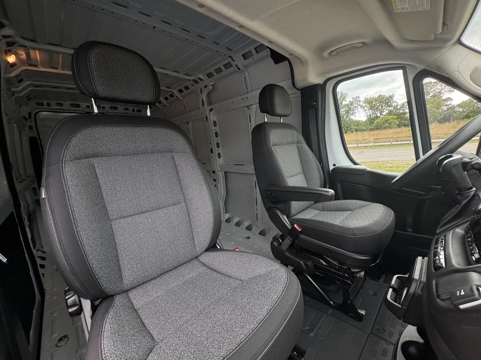 2025 Ram ProMaster - Image 18 of 21