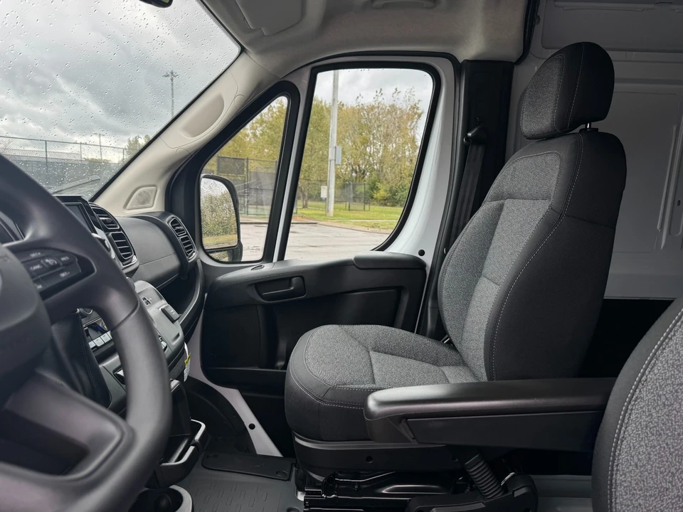 2025 Ram ProMaster - Image 19 of 21