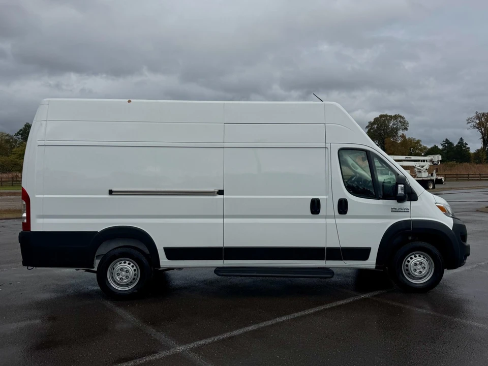 2025 Ram ProMaster - Image 10 of 21