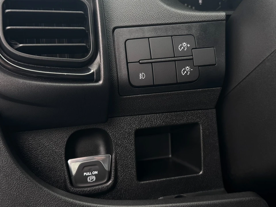 2025 Ram ProMaster - Image 16 of 21