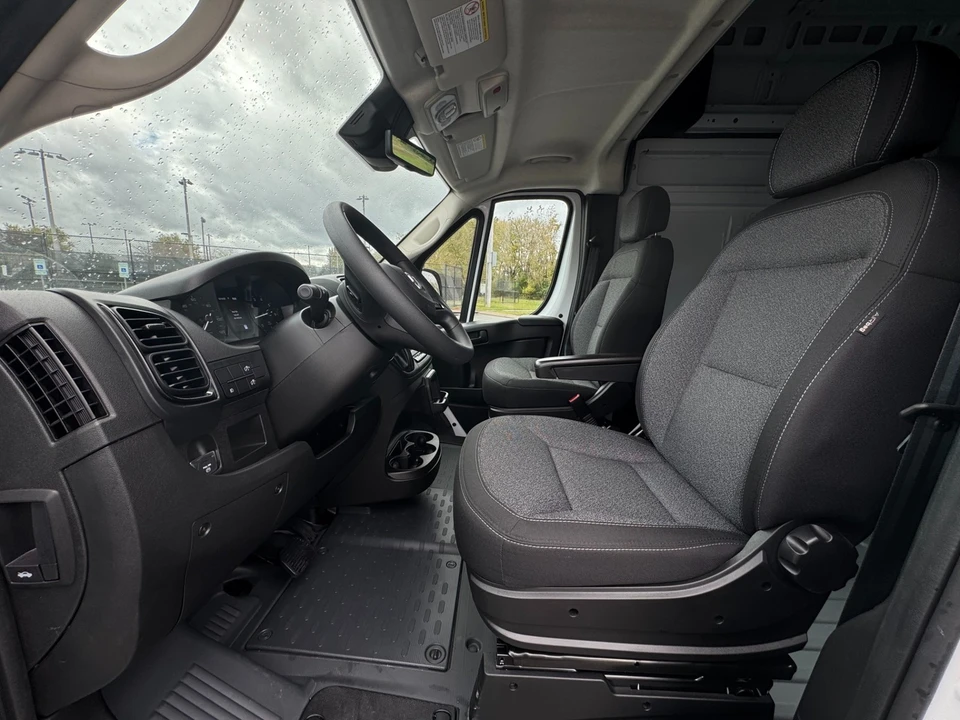 2025 Ram ProMaster - Image 11 of 21