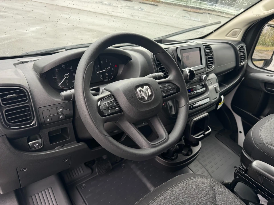 2025 Ram ProMaster - Image 17 of 21