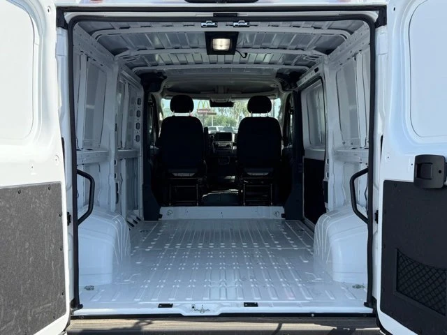 2025 Ram ProMaster - Image 11 of 12