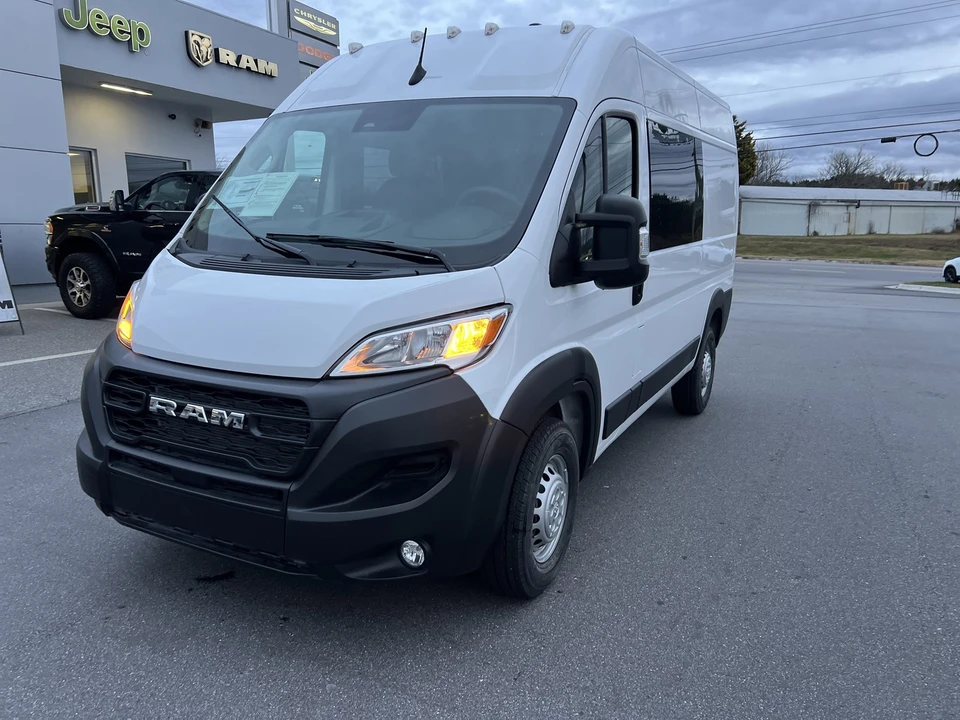 2025 Ram ProMaster - Image 6 of 21