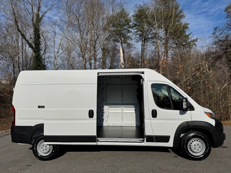 2025 Ram ProMaster - Image 6 of 12