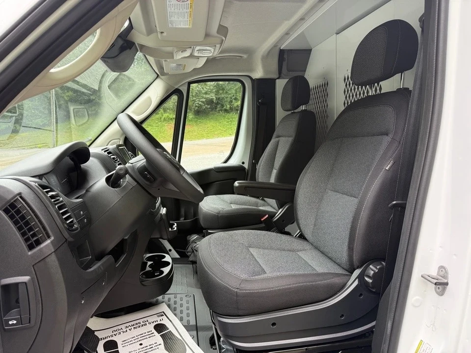2025 Ram ProMaster - Image 19 of 21