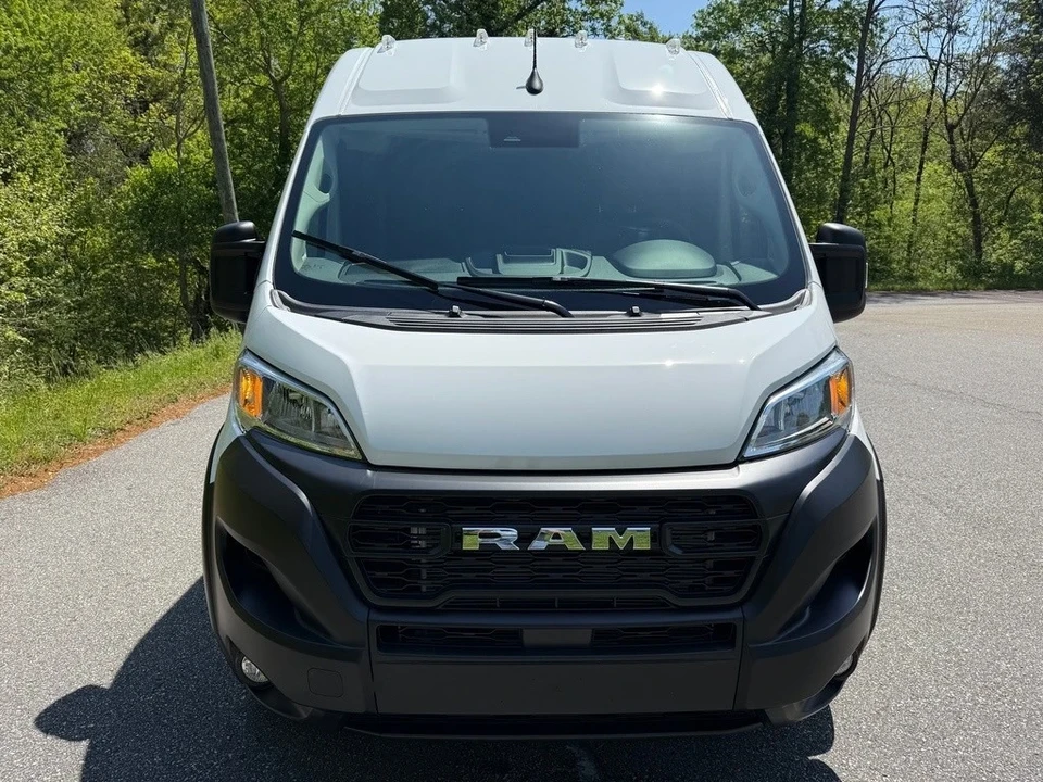 2025 Ram ProMaster - Image 4 of 21