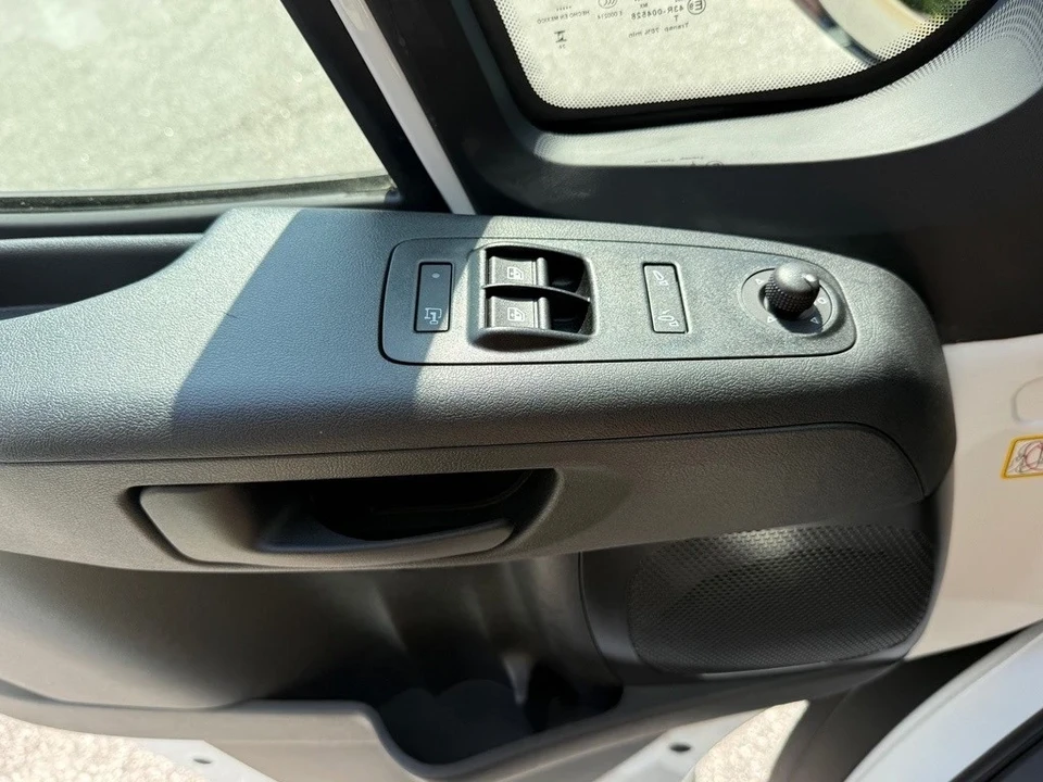 2025 Ram ProMaster - Image 16 of 21
