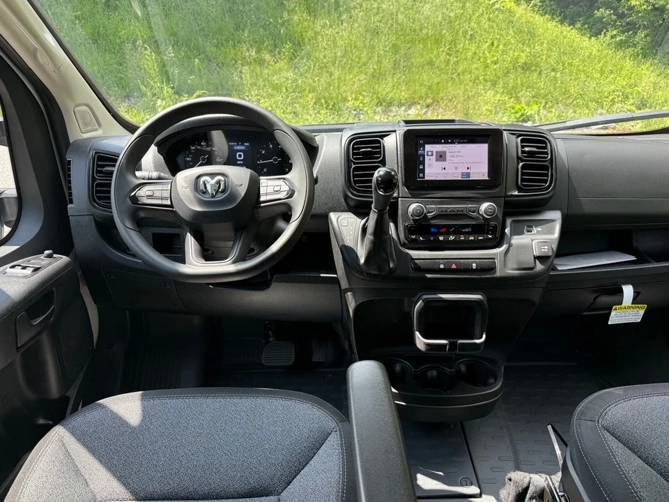 2025 Ram ProMaster - Image 14 of 21