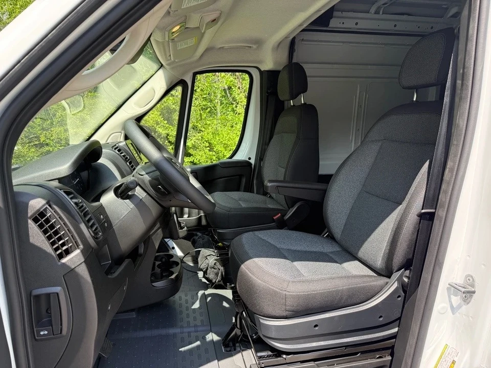 2025 Ram ProMaster - Image 15 of 21
