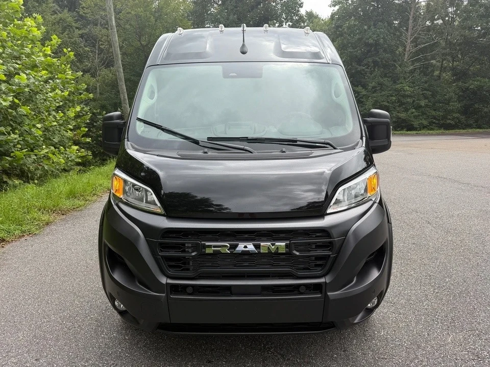 2025 Ram ProMaster - Image 3 of 12