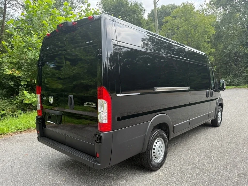 2025 Ram ProMaster - Image 8 of 12