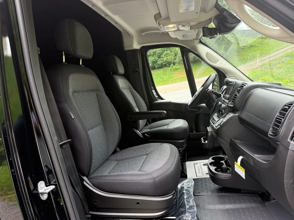 2025 Ram ProMaster - Image 16 of 21