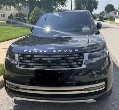 2025 Land Rover Range Rover LWB SE