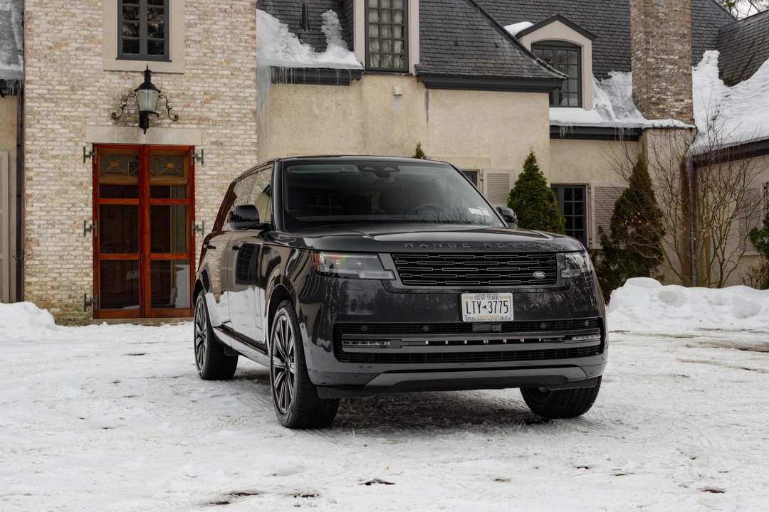 2025 Land Rover Range Rover L460 - Image 27 of 31