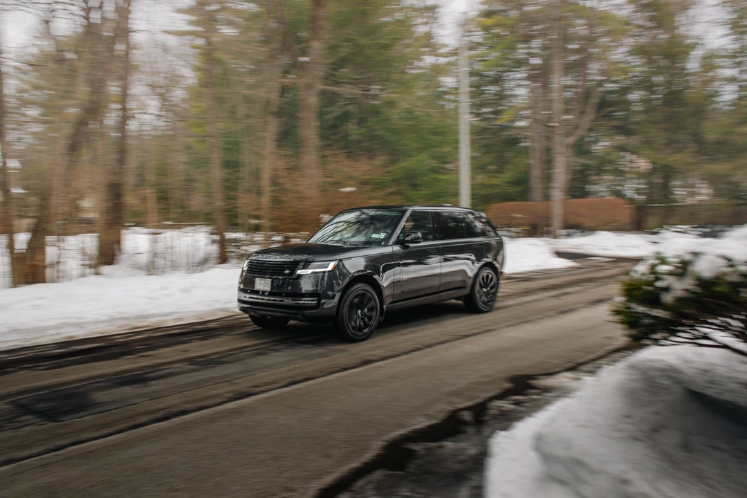 2025 Land Rover Range Rover L460 - Image 28 of 31
