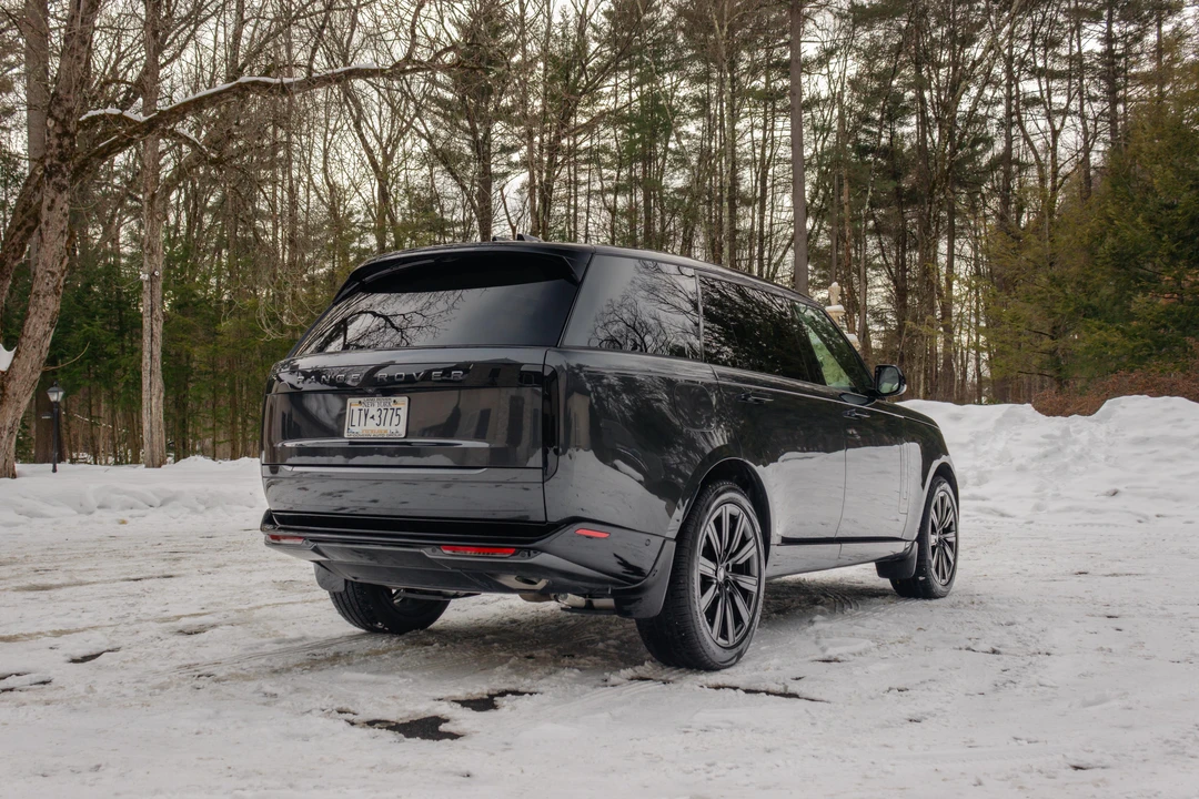 2025 Land Rover Range Rover L460 - Image 23 of 31