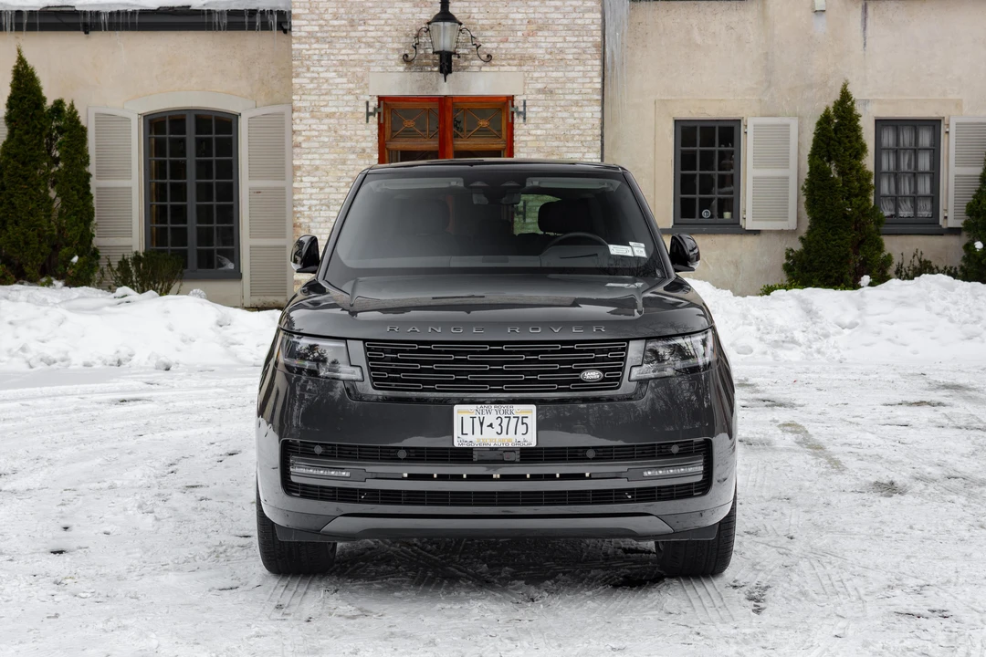 2025 Land Rover Range Rover L460 - Image 8 of 31