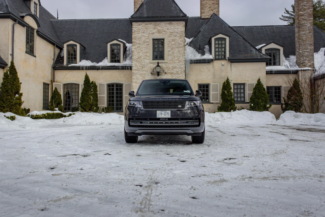 2025 Land Rover Range Rover L460 - Image 6 of 31