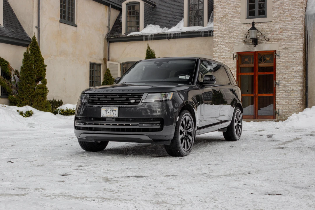 2025 Land Rover Range Rover L460 - Image 13 of 31