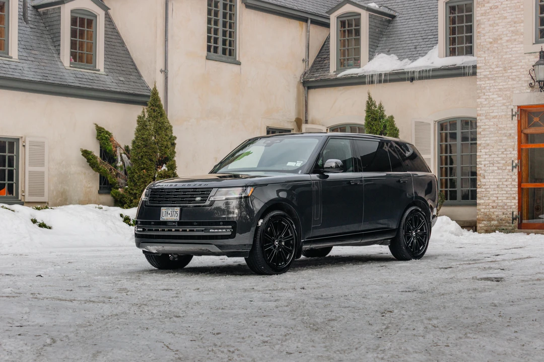 2025 Land Rover Range Rover L460 - Image 15 of 31