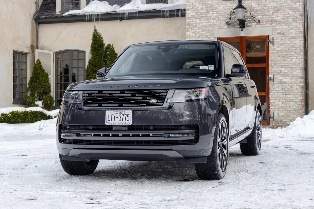 2025 Land Rover Range Rover L460 - Image 11 of 31