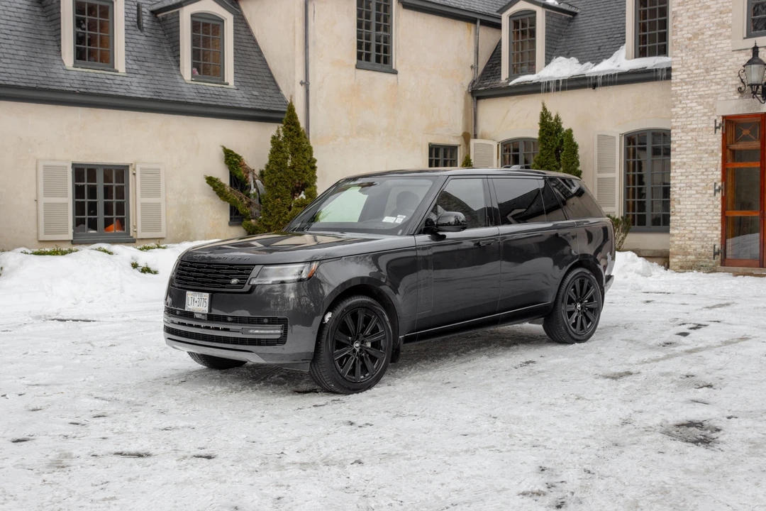 2025 Land Rover Range Rover L460 - Image 16 of 31