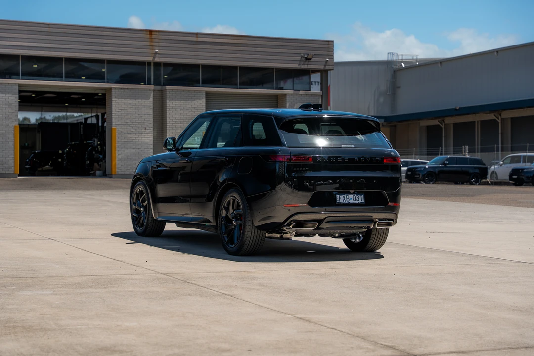 2025 Land Rover Range Rover Sport L461 - Image 5 of 31