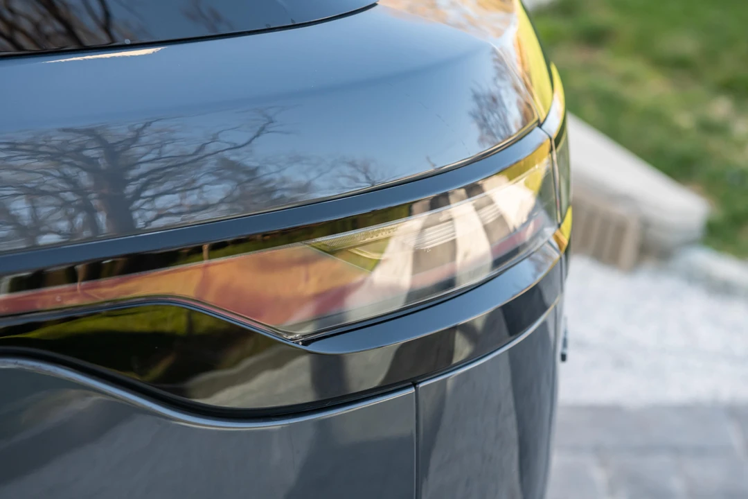 2025 Land Rover Range Rover Velar - Image 31 of 31