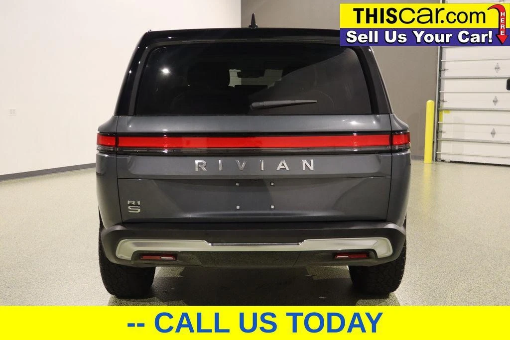 2025 Rivian R1S - Image 8 of 21
